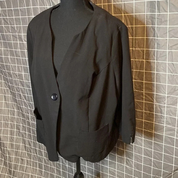 Black Briggs New York Blazer - Picture 2 of 4